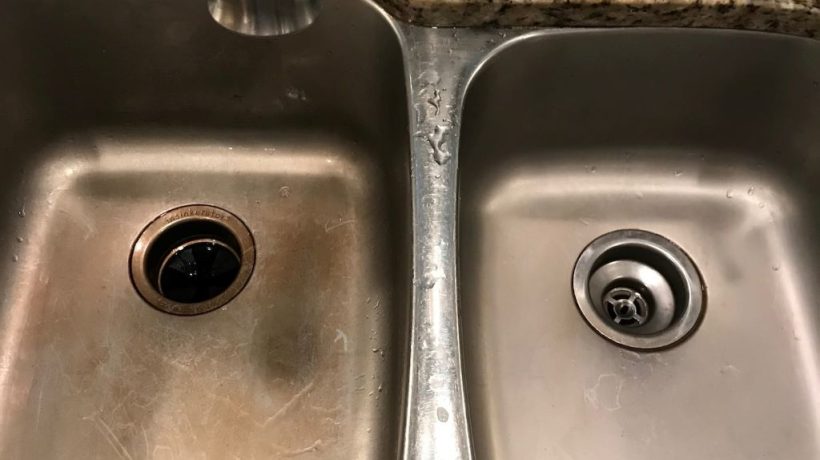 7 Proven Ways to Fix Discoloration on Stainless Steel Kitchen Sinks