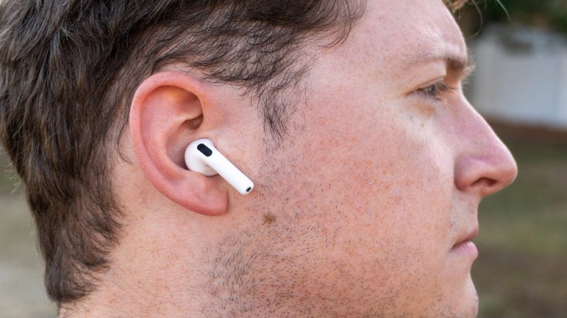 How to Wear AirPods Correctly for the Best Fit and Sound Quality